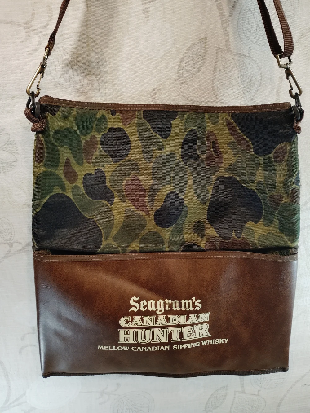 Quencheroo Canadian Hunter Camouflage & Brown Crossbody/Messenger Bag